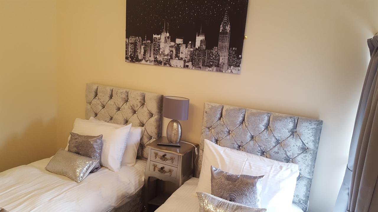 Star Inn Rooms Ardersier Bagian luar foto